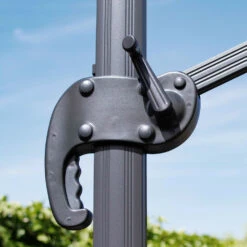 Parasol Déporté 2x3 M Et 4 Dalles Lestées Aluminium Taupe -Le Coin Detente Boutique 646e58e30231f6.75778582