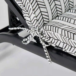 Coussin Bain De Soleil Polyester Blanc Et Noir 186 X 60 X 5 Cm 12 Coussin Bain De Soleil Polyester Blanc Et Noir 186 X 60 X 5 Cm -Le Coin Detente Boutique 6488658fa3f320.93992591